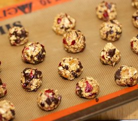 Dark Chocolate Chunks and Dried Mango Cookies