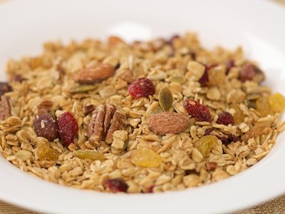 Breakfast Fruit and Nut Granola