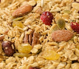 Breakfast Fruit and Nut Granola