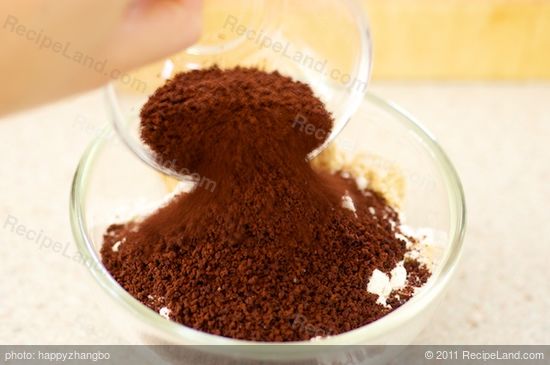 add the instant coffee powder...