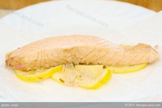 Remove salmon to paper towel, cover to keep warm