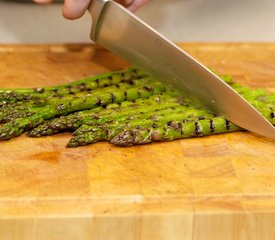 Grilled Asparagus with Asian Peanut Sauce