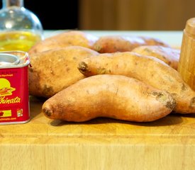 Baked Sweet Potato Wedges with Paprika