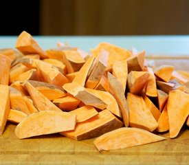 Baked Sweet Potato Wedges with Paprika