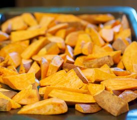 Baked Sweet Potato Wedges with Paprika