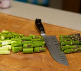 Refreshing Asparagus and Mixed Baby Greens Salad 