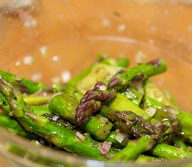 Refreshing Asparagus and Mixed Baby Greens Salad 