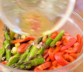 Seared Asparagus, Roasted Bell Pepper and Spinach Salad with Goat Cheese