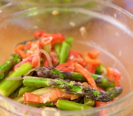 Seared Asparagus, Roasted Bell Pepper and Spinach Salad with Goat Cheese