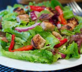 Roasted Bell Pepper, Crouton and Mixed Green Salad