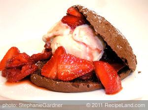 Low Fat Chocolate Strawberry Shortcake