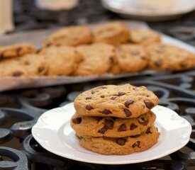 Peanut-Butter Chocolate Chip Cookies