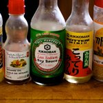 All the ingredients we need to make this delicious Korean sauce.