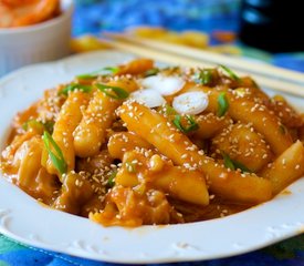 Korean Spicy Rice Cake, Cabbage and Leek Stew