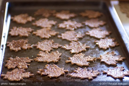 Let cool in the pan for 5 minutes.