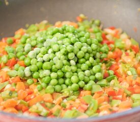 Chinese Fried Rice with Bell Pepper, Peas and Carrots