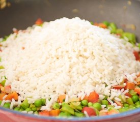 Chinese Fried Rice with Bell Pepper, Peas and Carrots