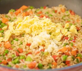 Chinese Fried Rice with Bell Pepper, Peas and Carrots