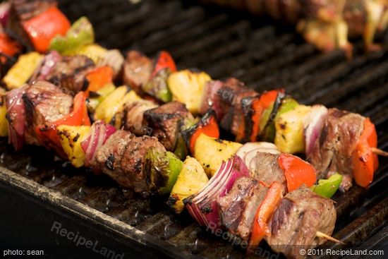 Here we have the well-grilled beef kebabs.