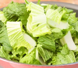 Sichuan Stir-Fried Bok Choy with Red Chilis 