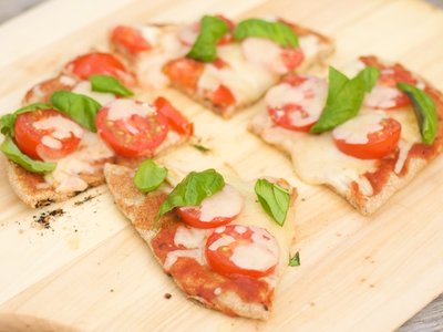 Grilled Tomato and Mozzarella Pizza with Basil