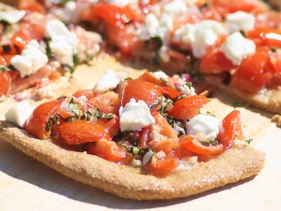 Bruschetta Pizza with Garlic-Olive oil