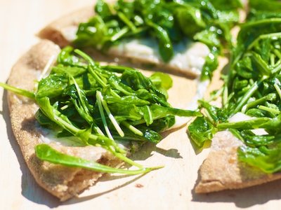 Arugula and Mozzarella Pizza with Garlic-Olive oil