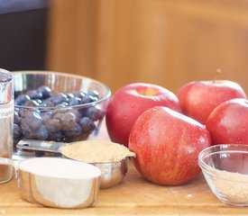 Apple Blueberry Crumble Pie