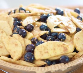 Apple Blueberry Crumble Pie