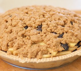 Apple Blueberry Crumble Pie