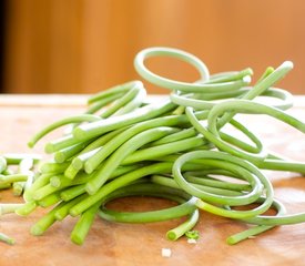 Garlic Scape Stir-fry with Scrambled Eggs