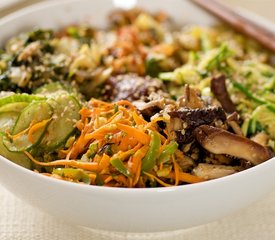 Korean Seasoned Vegetables and Noodles with Spicy Sauce