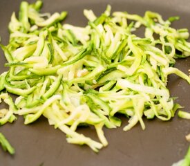 Korean Seasoned Vegetables and Noodles with Spicy Sauce