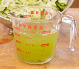 Quick Zucchini Party Pickles