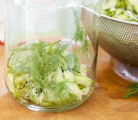 Quick Zucchini Party Pickles