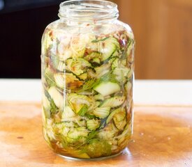 Quick Zucchini Party Pickles