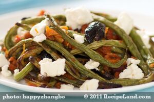 Mediterranean Roasted Green beans with Goat Cheese