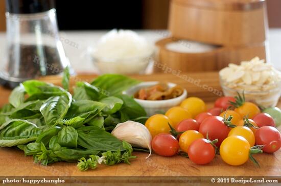 The fresh tomato pesto is a definite winner.