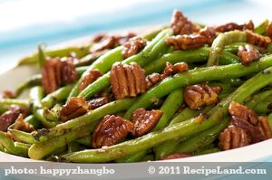 Skillet Green Beans with Toasted Butter-Maple Pecans recipe
