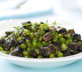 Skillet Peas with Mushroom and Thyme