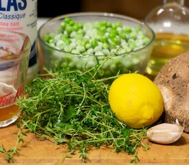 Skillet Peas with Mushroom and Thyme