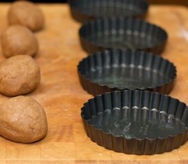 Cheesy Tomato and Zucchini Mini Tarts