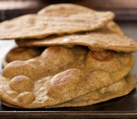 Baked Flatbread with Garlic (Lahsooni Naan)