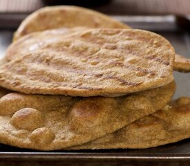 Baked Flatbread with Garlic (Lahsooni Naan)