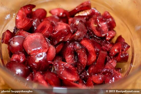 Slice or chop the pitted cherries.