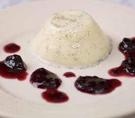 Pannacotta with Blueberry Coulis