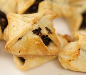 Sun-dried Tomato, Mushroom and Parmesan Puff Pockets