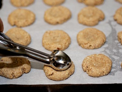 Almond Thumbprint Cookies (Low Fat, Low Calorie)