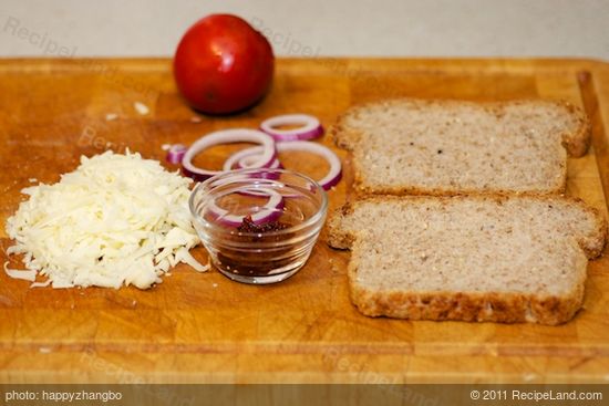 Prepare these a few ingredients to make this cheesy oozy sandwich.