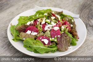 Beets and Arugula Salad with Goat Cheese recipe